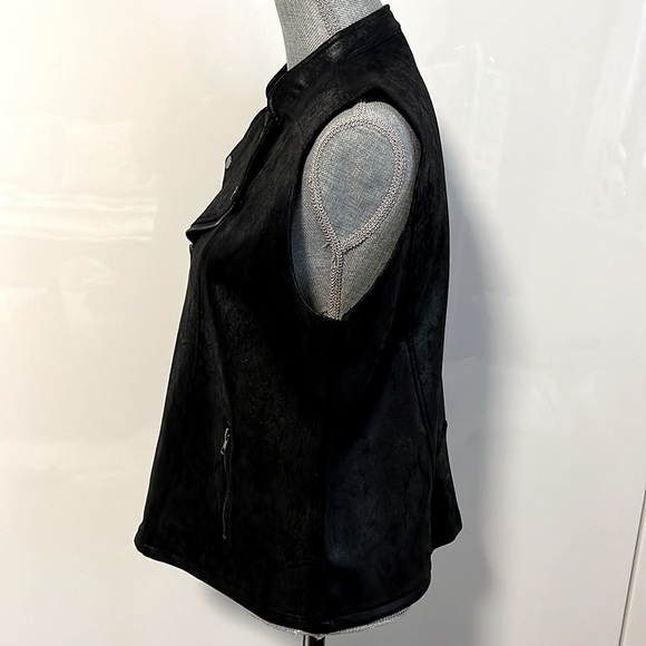 SOLITAIRE NWOT Black Faux Leather Biker Moto Vest, Size M - Picture 4 of 9